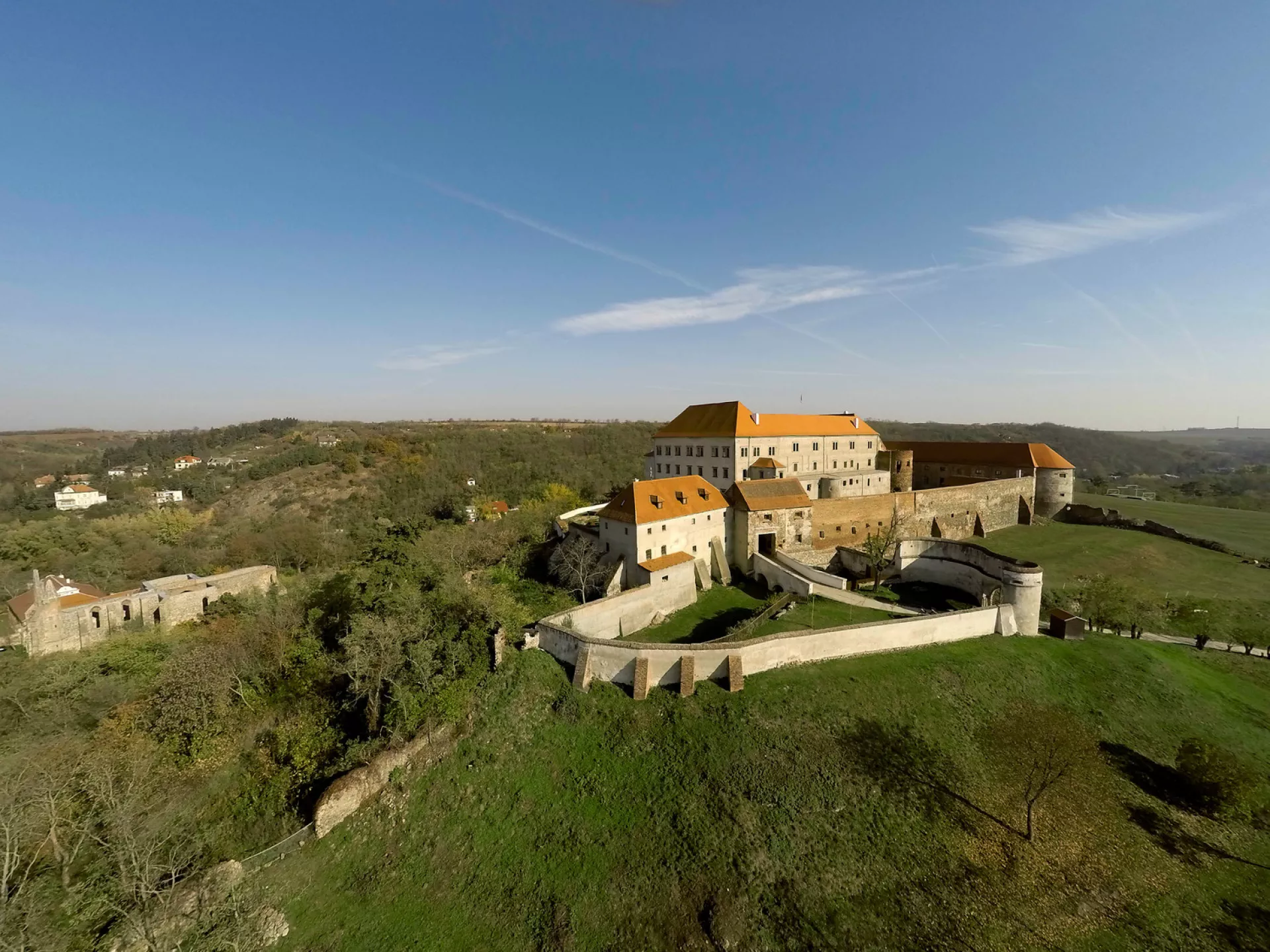 Burg und Schloss Dolní Kounice