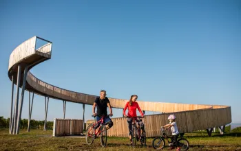 Aussichtsplattform „Pfad über den Weinbergen“ bei Kobylí